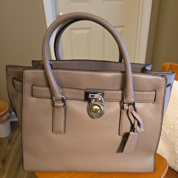 Michael Kors Hamilton Satchel, Tote - Picture 1 of 8
